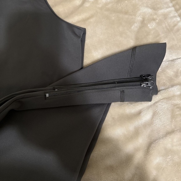 Lane Bryant NWT Size 18/20 Solid Green Pull-On Leggings w/Zipper Closure Legs - Picture 6 of 6